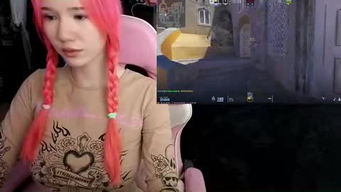 Maya Viola online show from December 2, 2025, 5:57 am