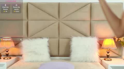 mayadeluca_ online show from October 8, 2025, 8:28 pm