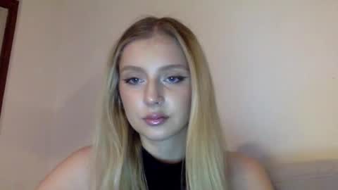 Snapshot of mayaflirt chatting on February 27, 2026, 5:02 pm mayaflirt online show from February 27, 2026, 5:02 pm