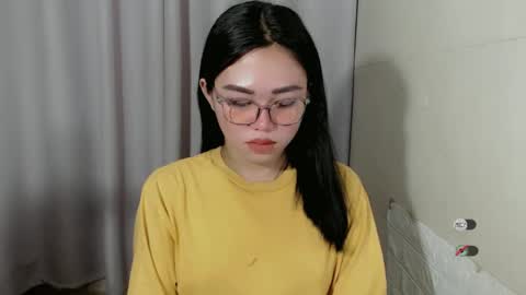 mayasally_ online show from December 29, 2024, 3:22 am