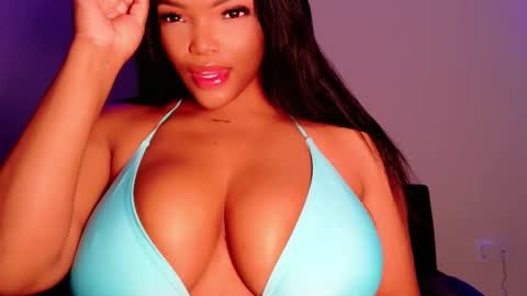 MayBabi online show from March 15, 2026, 3:23 am