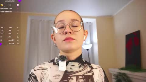 Snapshot of maybellebyone chatting on January 19, 2026, 4:33 pm Milina online show from January 19, 2026, 4:33 pm