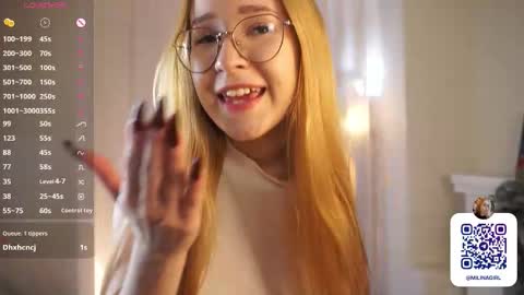 Snapshot of maybellebyone chatting on March 4, 2026, 4:02 pm Milina online show from March 4, 2026, 4:02 pm