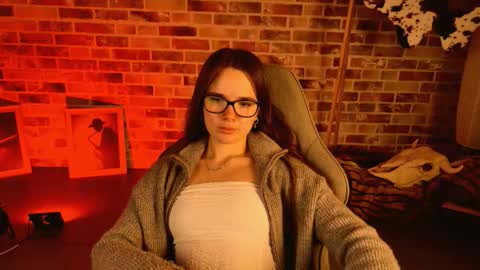 Snapshot of maybloom_ chatting on March 2, 2026, 2:24 pm maybloom_ online show from March 2, 2026, 2:24 pm