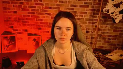 Snapshot of maybloom_ chatting on March 3, 2026, 5:13 am maybloom_ online show from March 3, 2026, 5:13 am