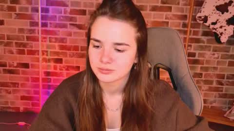 Snapshot of maybloom_ chatting on March 10, 2026, 6:40 am maybloom_ online show from March 10, 2026, 6:40 am