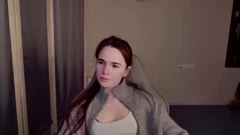 Snapshot of maybloom_ chatting on March 14, 2026, 9:26 am maybloom_ online show from March 14, 2026, 9:26 am