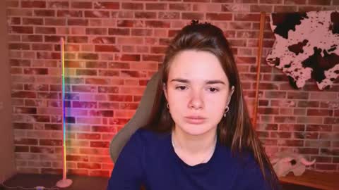 Snapshot of maybloom_ chatting on March 16, 2026, 6:06 am maybloom_ online show from March 16, 2026, 6:06 am