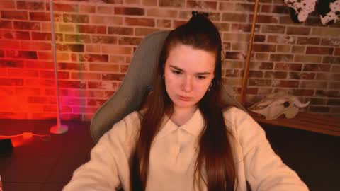 Snapshot of maybloom_ chatting on March 28, 2026, 9:09 am maybloom_ online show from March 28, 2026, 9:09 am