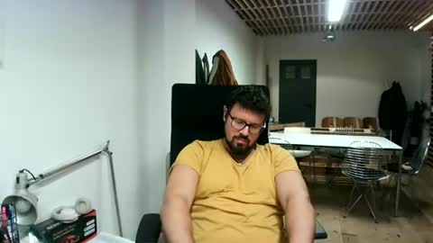 mayde4thbwu online show from July 9, 2026, 8:57 pm