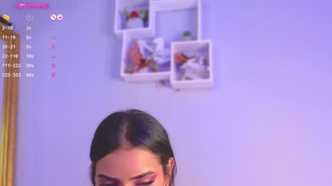 Snapshot of maykka chatting on December 17, 2024, 8:21 pm Mayka online show from December 17, 2024, 8:21 pm