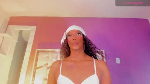 Karol black18 online show from June 15, 2026, 8:33 pm