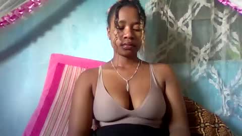 mayrah online show from March 17, 2026, 5:44 am