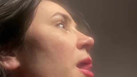 Snapshot of mayyka chatting on December 9, 2024, 12:34 am M online show from December 9, 2024, 12:34 am