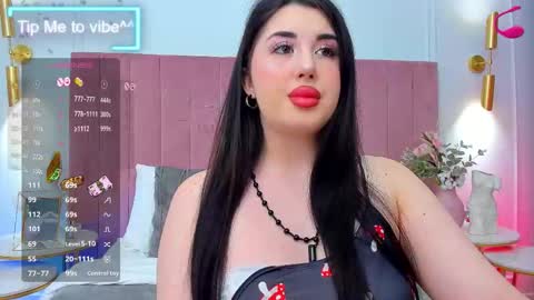 MayaLevi online show from September 21, 2025, 7:04 pm