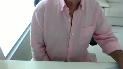 Snapshot of mbeastie chatting on July 6, 2026, 5:04 pm Beastie online show from July 6, 2026, 5:04 pm