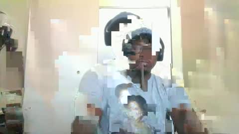 Mark online show from September 15, 2025, 3:23 pm