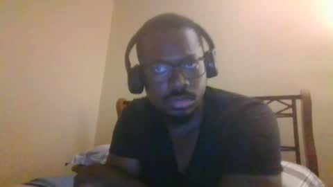 Snapshot of mbsupreme chatting on July 16, 2026, 4:07 am Mark online show from July 16, 2026, 4:07 am