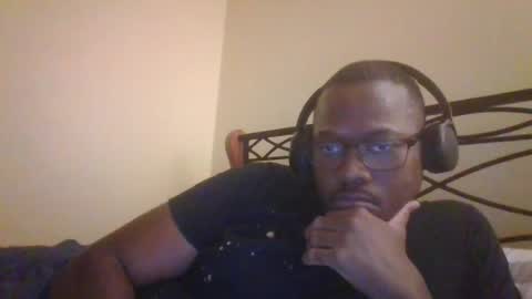 Snapshot of mbsupreme chatting on August 6, 2026, 3:30 am Mark online show from August 6, 2026, 3:30 am