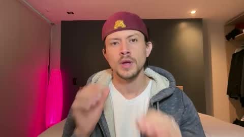 Snapshot of mcklister69 chatting on February 13, 2026, 1:40 pm mcklister online show from February 13, 2026, 1:40 pm