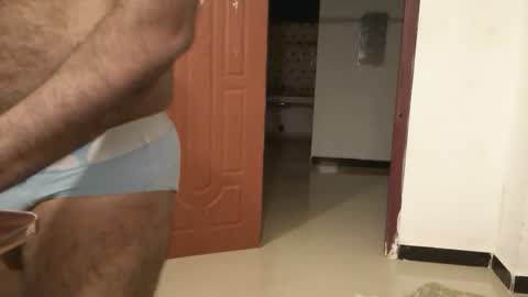 me_hai12 online show from April 2, 2026, 12:58 pm