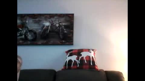 me at home online show from December 21, 2024, 1:21 pm