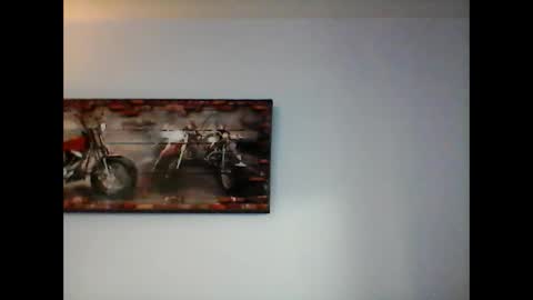 me at home online show from January 8, 2025, 1:31 pm