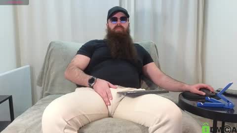 Snapshot of meaty_roll chatting on February 19, 2025, 9:17 am Meaty Roll online show from February 19, 2025, 9:17 am