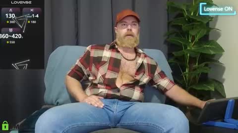Snapshot of meaty_roll chatting on October 11, 2025, 5:39 am Meaty Roll online show from October 11, 2025, 5:39 am