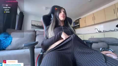 Snapshot of meclarityxxx chatting on September 17, 2025, 9:38 pm online show from September 17, 2025, 9:38 pm