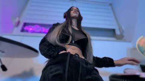 Snapshot of meclarityxxx chatting on November 15, 2025, 8:16 pm online show from November 15, 2025, 8:16 pm