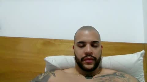 Snapshot of medellindrak chatting on March 1, 2025, 2:04 am filippoae online show from March 1, 2025, 2:04 am