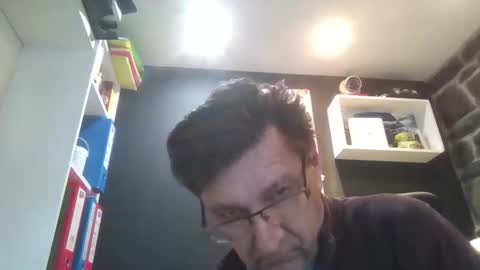 Snapshot of medeni62 chatting on January 9, 2025, 11:58 am medeni62 online show from January 9, 2025, 11:58 am