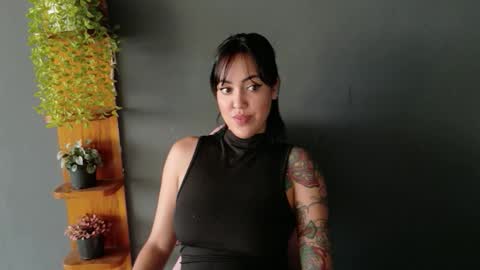 eva online show from April 3, 2026, 4:16 pm