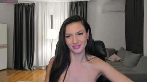 Snapshot of medussaeyes chatting on January 25, 2025, 2:26 am MedussaEyes online show from January 25, 2025, 2:26 am