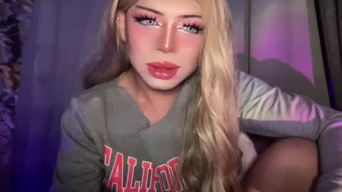 GODDESS OF ALL GODDESSES online show from September 13, 2025, 12:27 pm