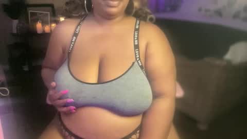 Snapshot of meetsouthernpeach chatting on November 16, 2025, 8:58 pm Southern Peach online show from November 16, 2025, 8:58 pm