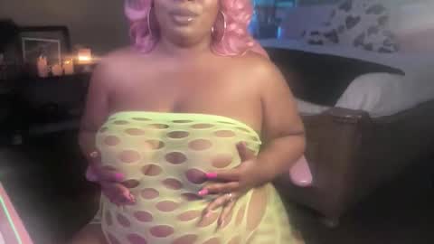 Snapshot of meetsouthernpeach chatting on November 19, 2025, 3:50 am Southern Peach online show from November 19, 2025, 3:50 am