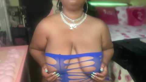 Snapshot of meetsouthernpeach chatting on January 9, 2026, 1:30 am Southern Peach online show from January 9, 2026, 1:30 am