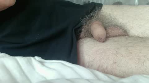 meforu21 online show from October 16, 2025, 2:07 pm