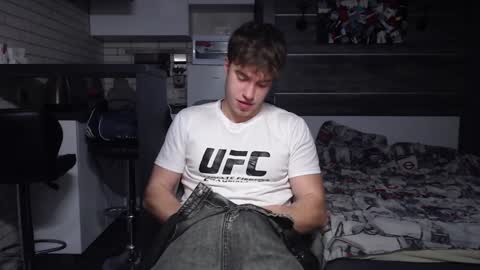 Snapshot of megamaxxxl chatting on December 17, 2024, 7:59 pm Max online show from December 17, 2024, 7:59 pm