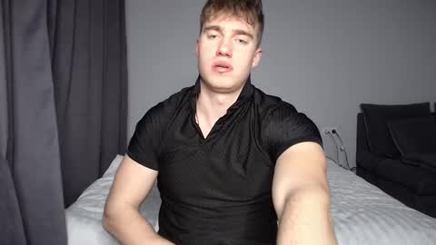 Snapshot of megamaxxxl chatting on March 5, 2025, 11:16 pm Max online show from March 5, 2025, 11:16 pm