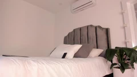 Snapshot of megan__88 chatting on March 3, 2025, 1:31 am megan online show from March 3, 2025, 1:31 am