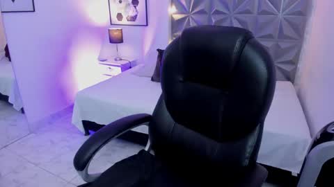 megan__monroe online show from February 5, 2026, 1:38 pm