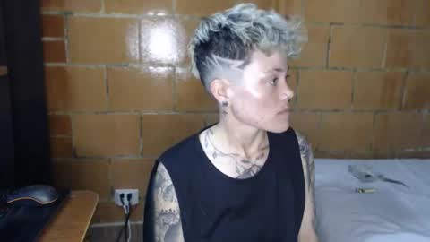 Megan and sophi online show from April 9, 2026, 2:33 am