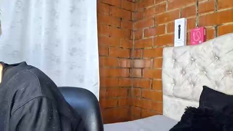 Megan and sophi online show from May 23, 2026, 12:27 am