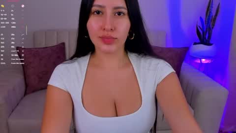 Snapshot of megan_cooper28 chatting on May 9, 2026, 11:43 pm MEGAN COOPER online show from May 9, 2026, 11:43 pm
