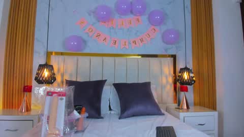 Carolina Paez online show from February 4, 2025, 8:49 pm