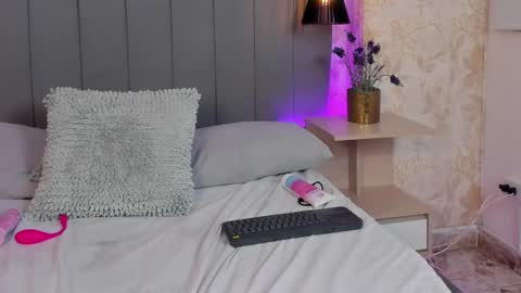 Carolina Paez online show from February 26, 2025, 2:04 am