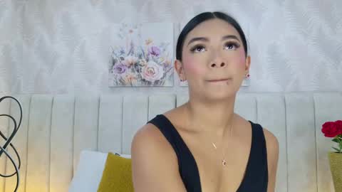 Carolina Paez online show from April 13, 2026, 12:21 pm